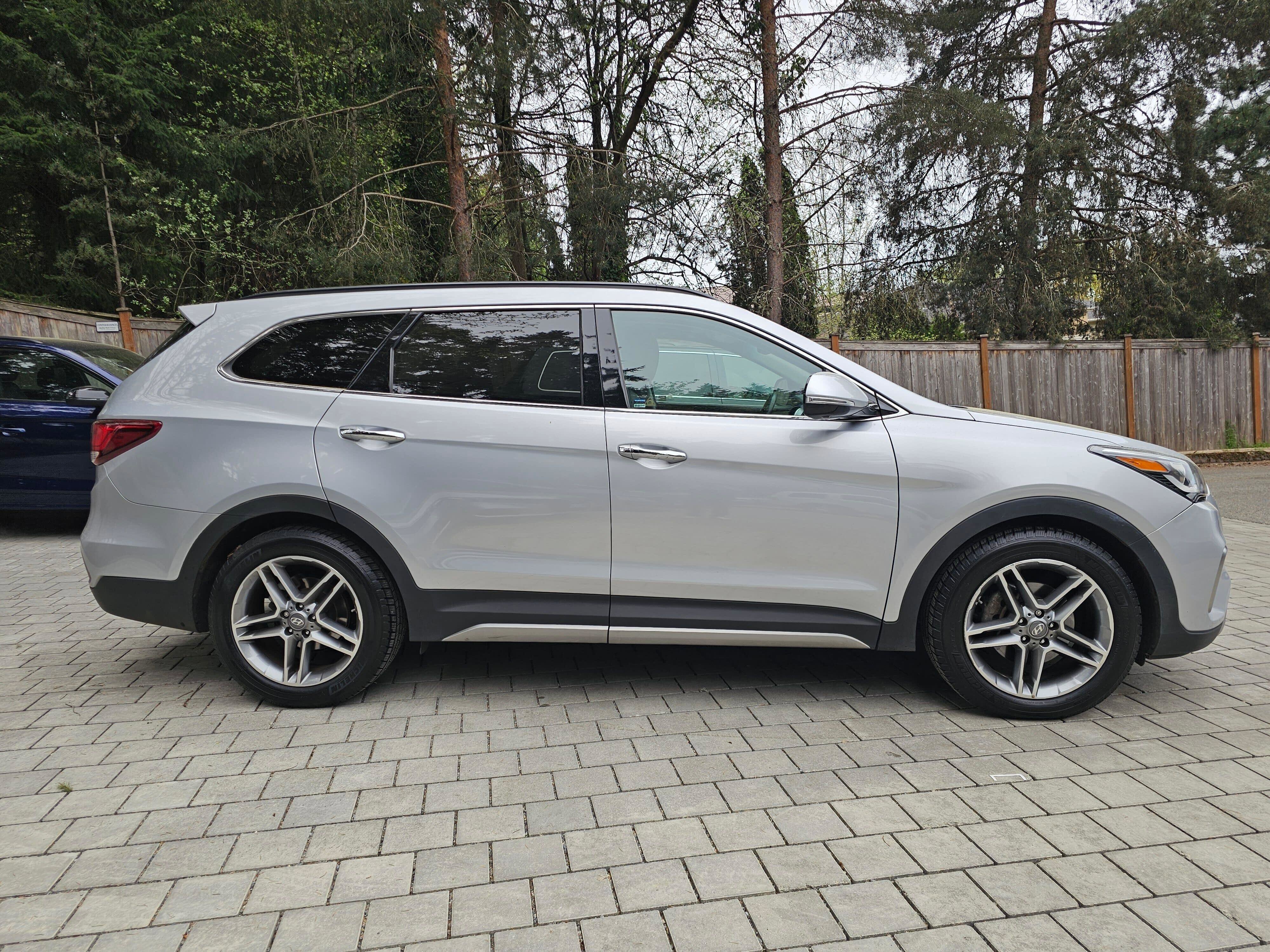Used 2017 Hyundai Santa Fe Limited AWD/4WD image 8