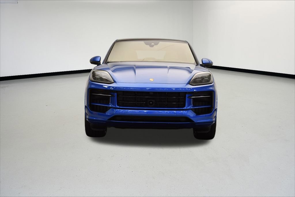 Used 2025 Porsche Cayenne S image 10