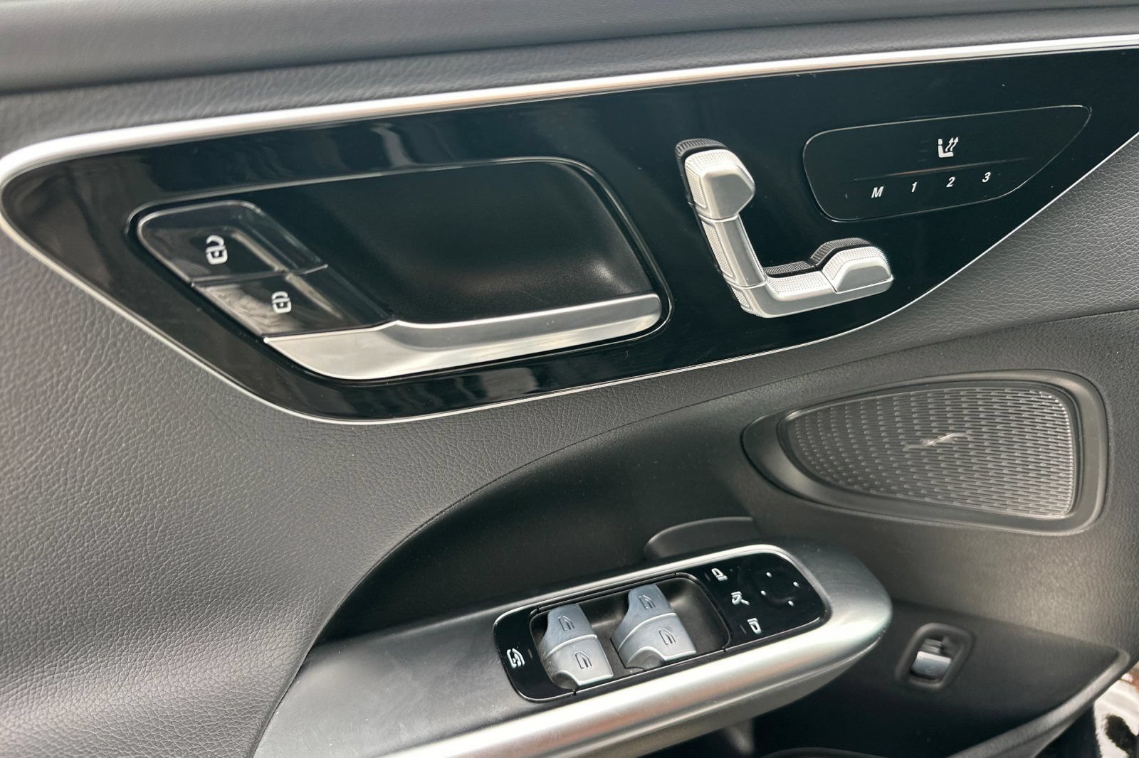 Used 2022 Mercedes-Benz C 300 Sedan image 14