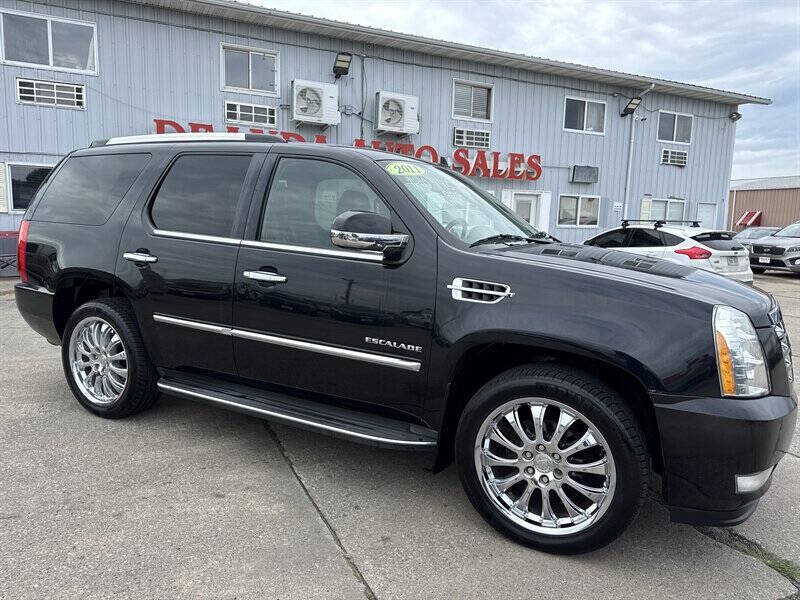 Used 2011 Cadillac Escalade AWD w/ Touring Package image 10