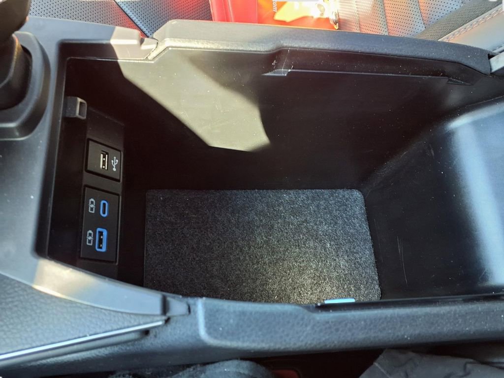 Used 2021 Toyota Avalon XSE image 17