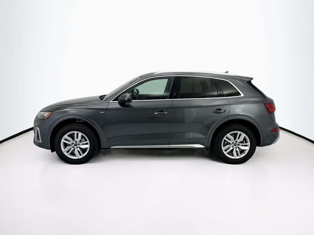 Used 2023 Audi Q5 2.0T Premium w/ Convenience Package AWD/4WD image 8