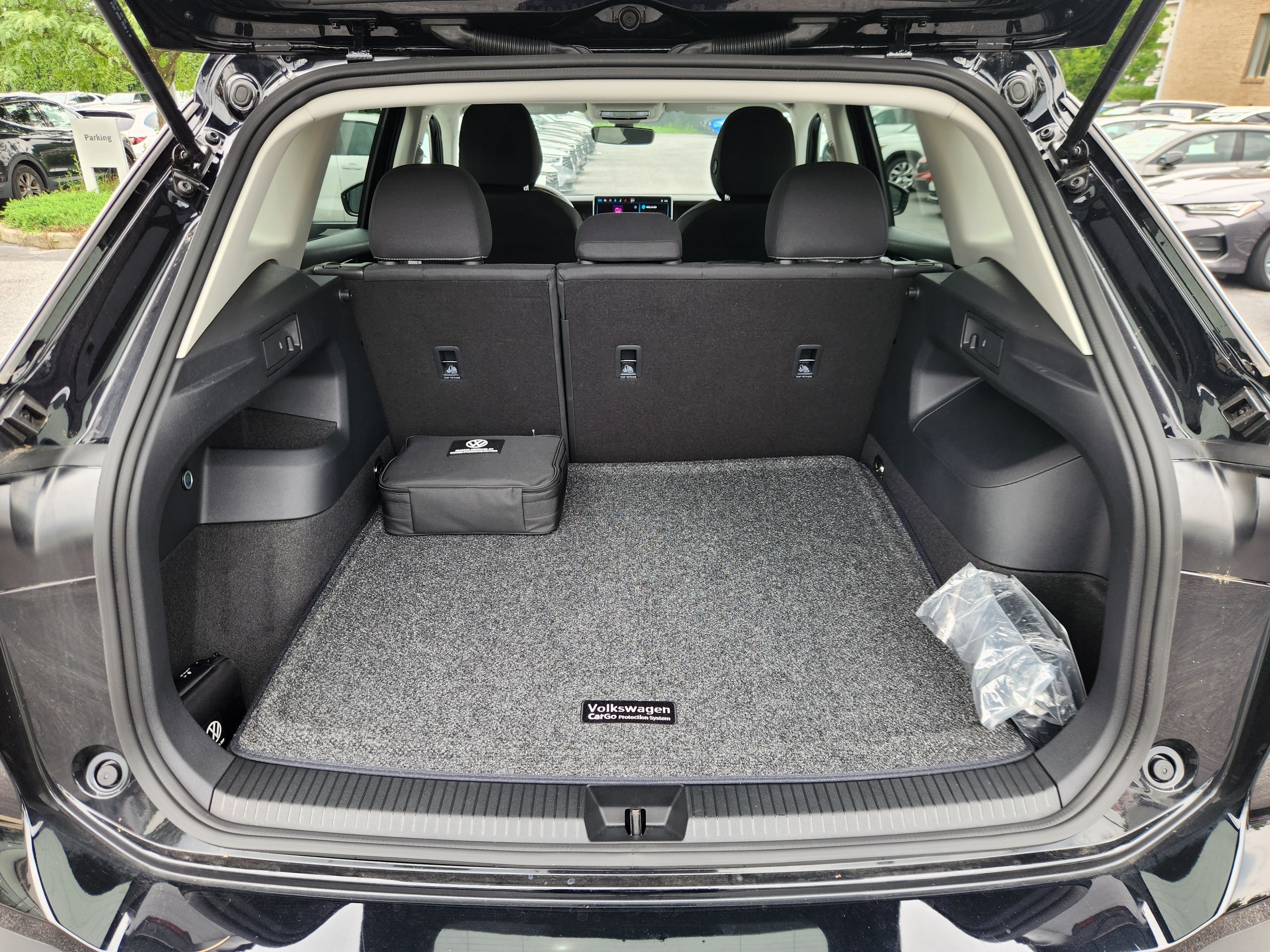 Used 2025 Volkswagen Tiguan S AWD/4WD image 18