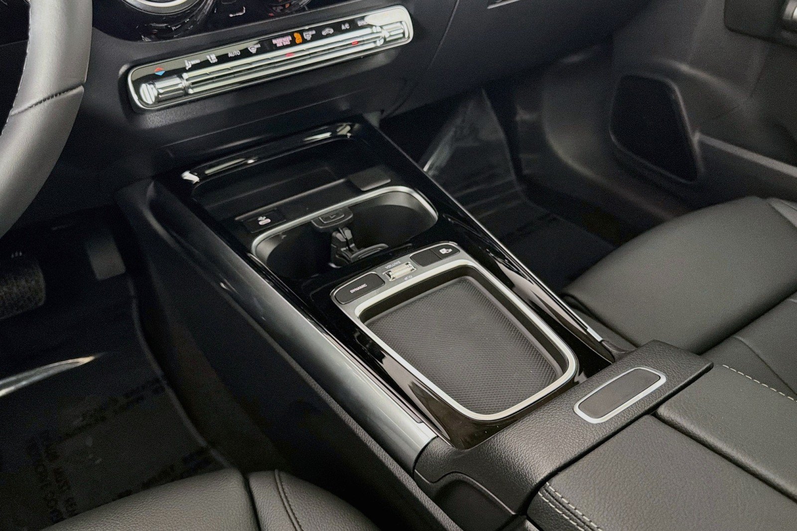 New 2026 Mercedes-Benz GLA 250 image 5