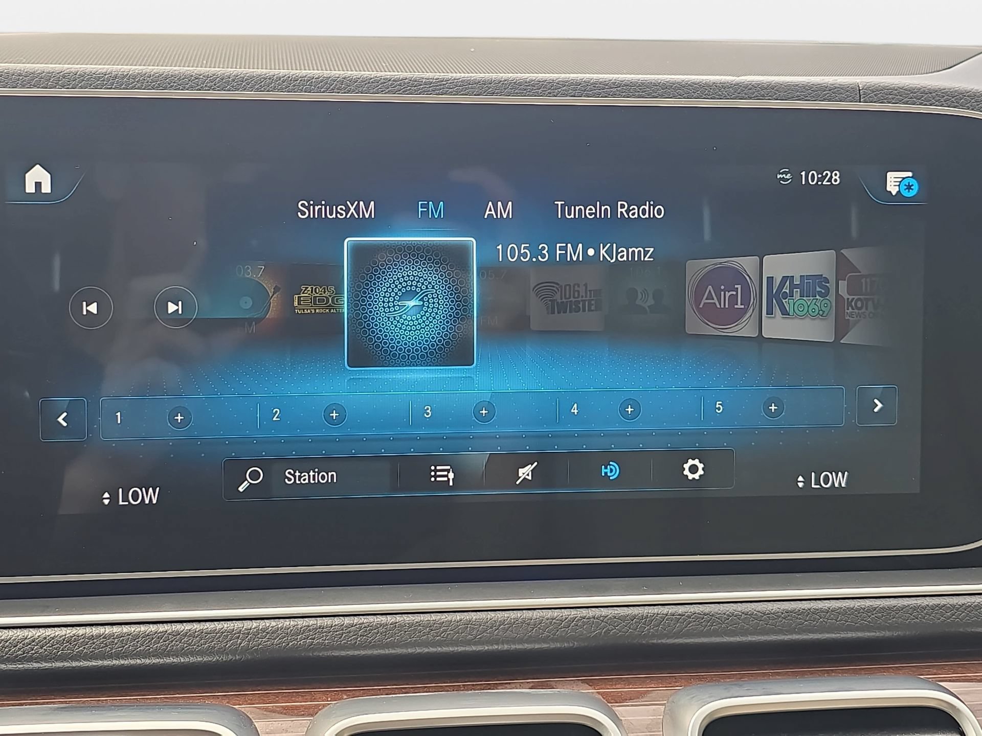 Certified 2023 Mercedes-Benz GLS 580 4MATIC image 21