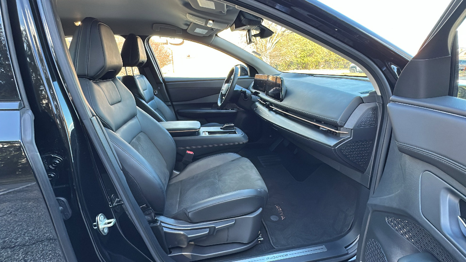 Certified 2024 Nissan Ariya AWD image 23