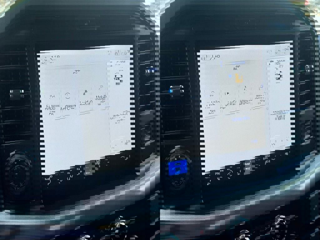 New 2025 Ford F150 Lariat w/ Equipment Group 501A Mid image 23