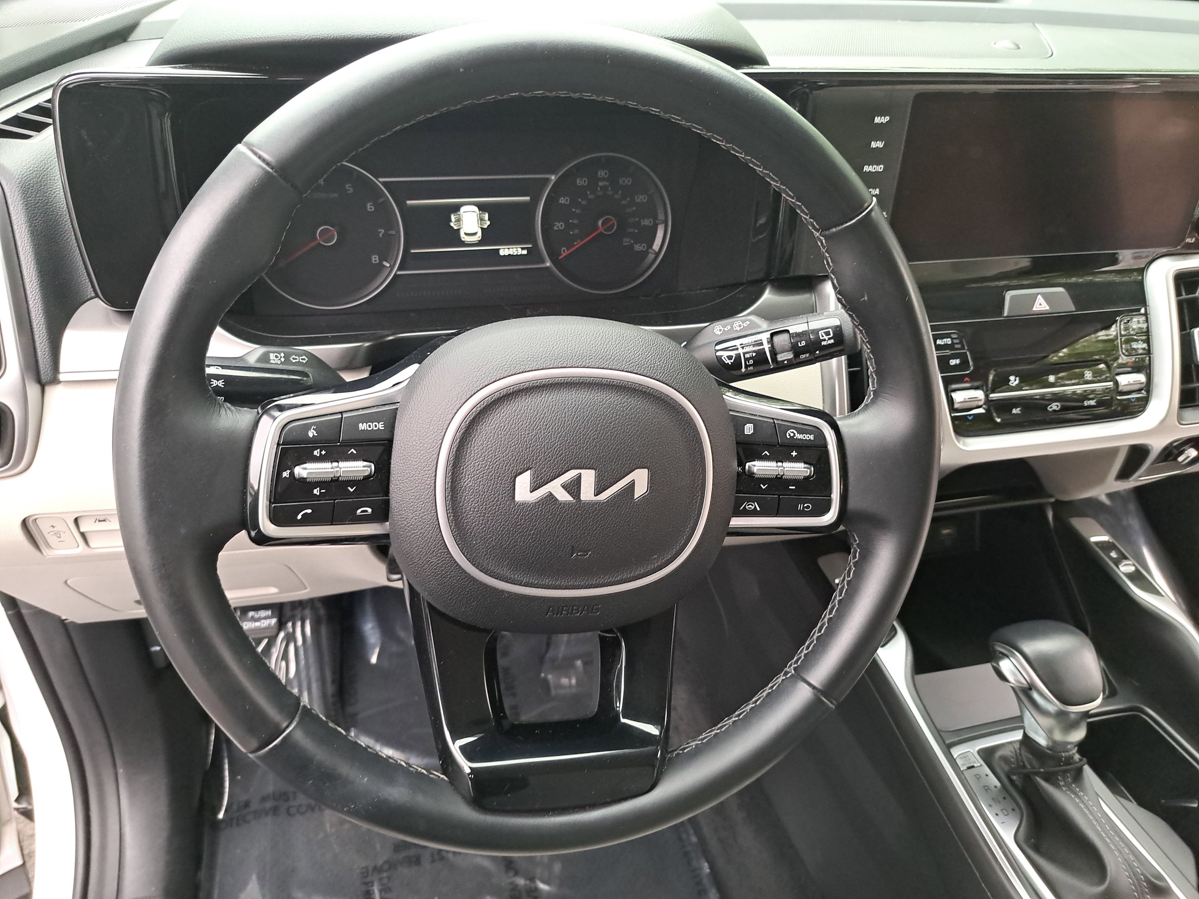 Used 2022 Kia Sorento S w/ Panoramic Sunroof Package FWD image 17