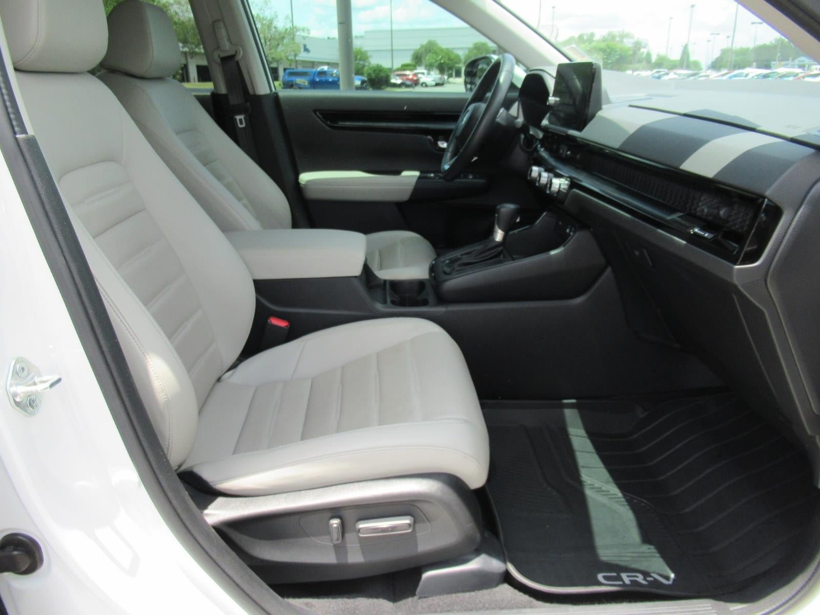 Used 2024 Honda CR-V EX-L image 10