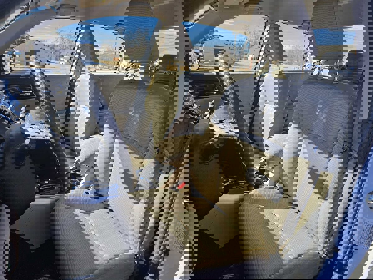 Used 2017 Honda Accord LX image 11