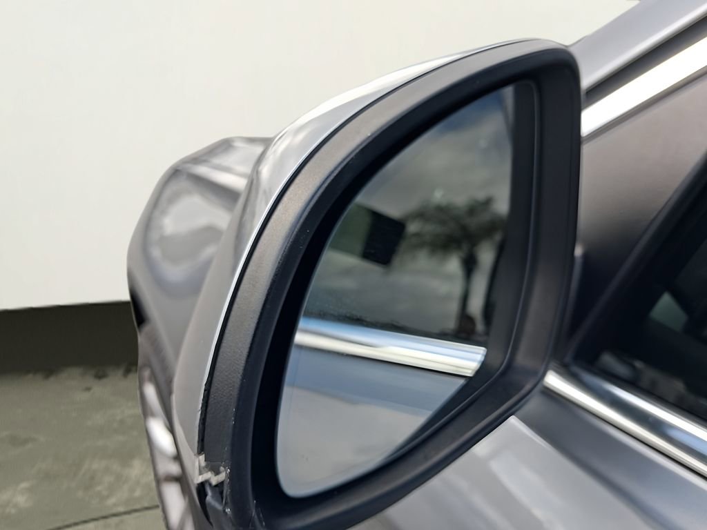 Used 2016 BMW X6 xDrive35i image 17