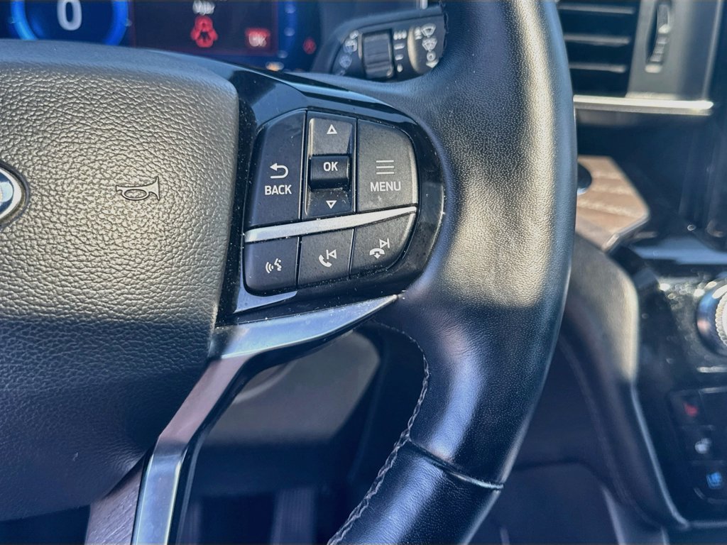 Used 2022 Ford Explorer Platinum w/ Equipment Group 601A AWD/4WD image 9