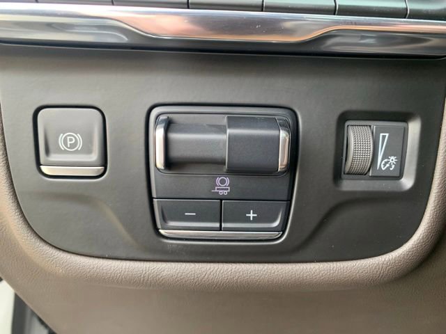 Used 2021 Cadillac Escalade Premium Luxury w/ Driver Assist Tech Package AWD/4WD image 24