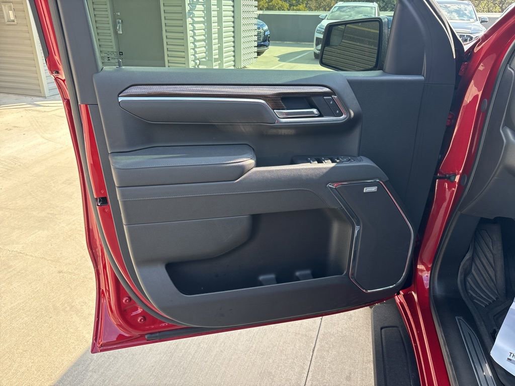 Used 2025 Chevrolet Silverado 1500 LT Trail Boss w/ Convenience Package II image 10