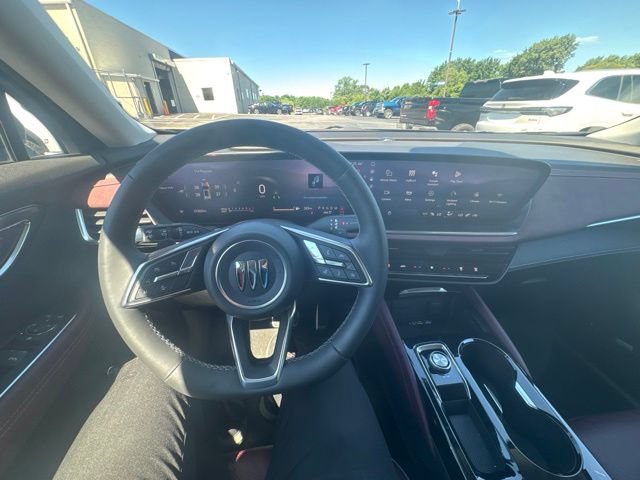 Certified 2025 Buick Envision Sport Touring AWD/4WD image 10