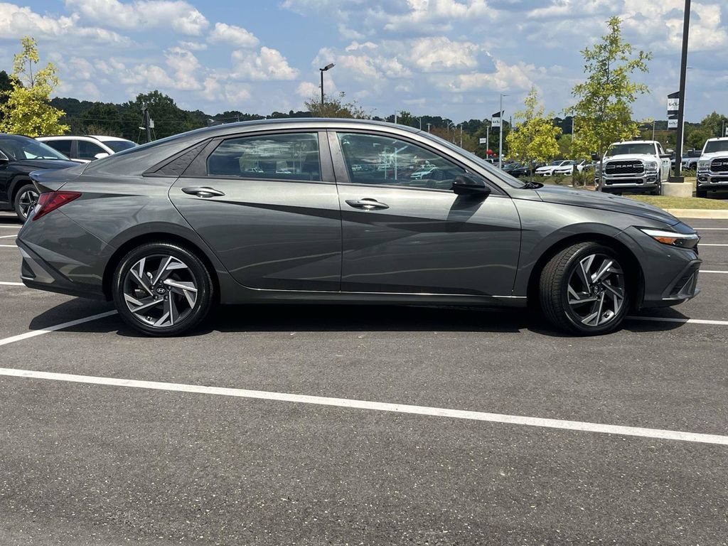 Certified 2025 Hyundai Elantra Sport w/ Cargo Package FWD image 2