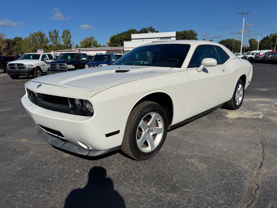 Used 2010 Dodge Challenger SE