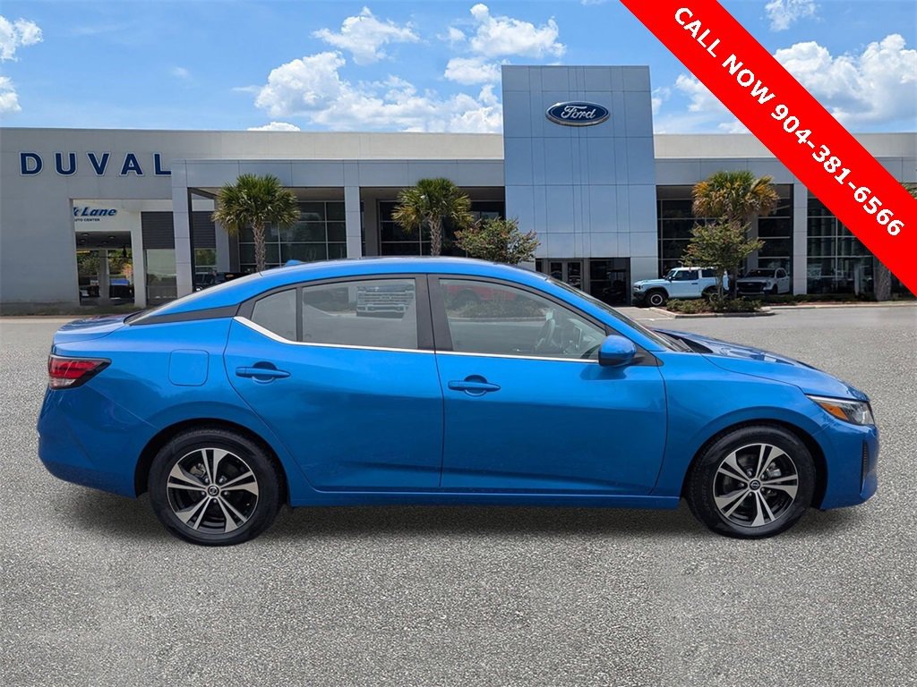 Used 2024 Nissan Sentra SV image 3