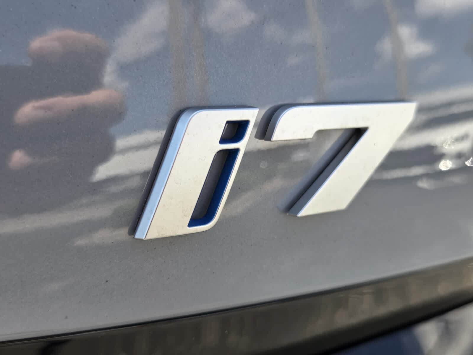 Certified 2023 BMW i7 xDrive60 AWD/4WD image 16