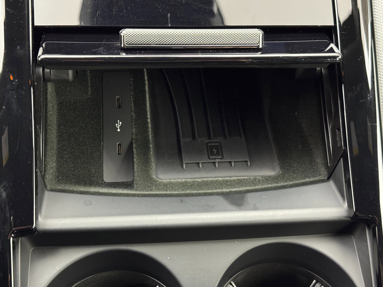 Used 2025 Porsche Panamera 4S w/ Premium Package image 38