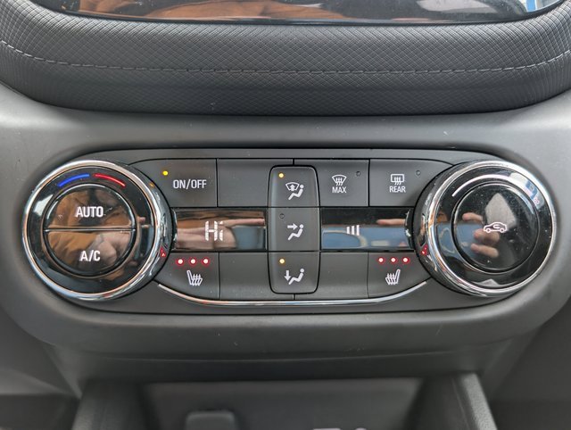 Used 2023 Chevrolet TrailBlazer LT w/ Convenience Package image 20