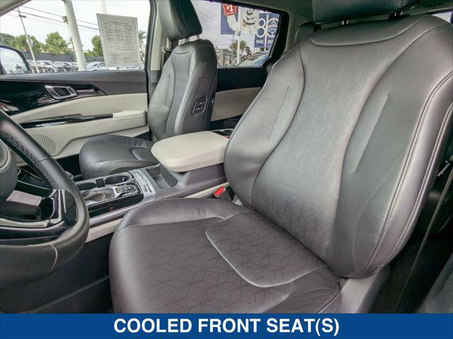 Used 2024 Kia Carnival SX image 20
