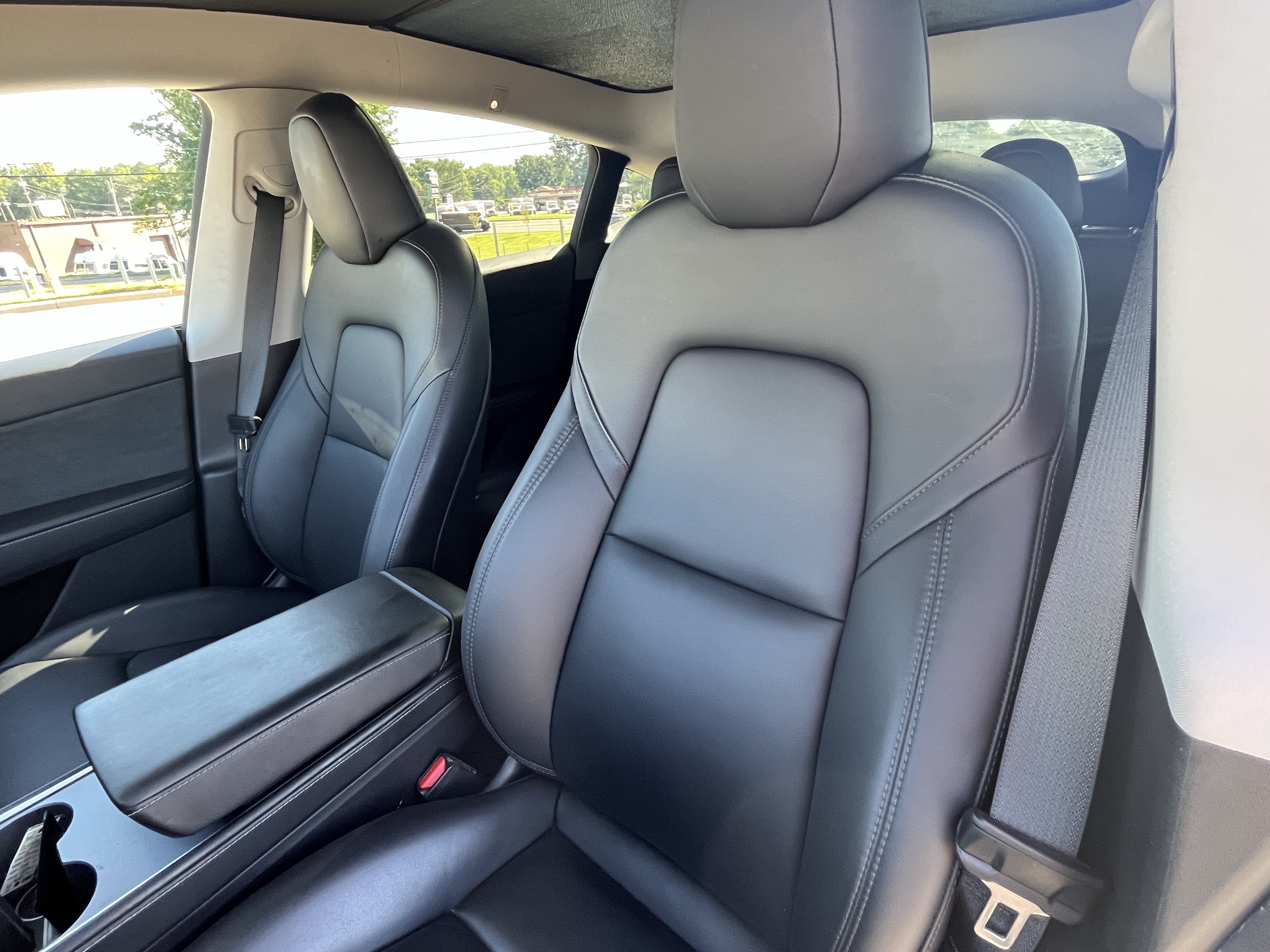 Used 2023 Tesla Model Y Long Range AWD/4WD image 15