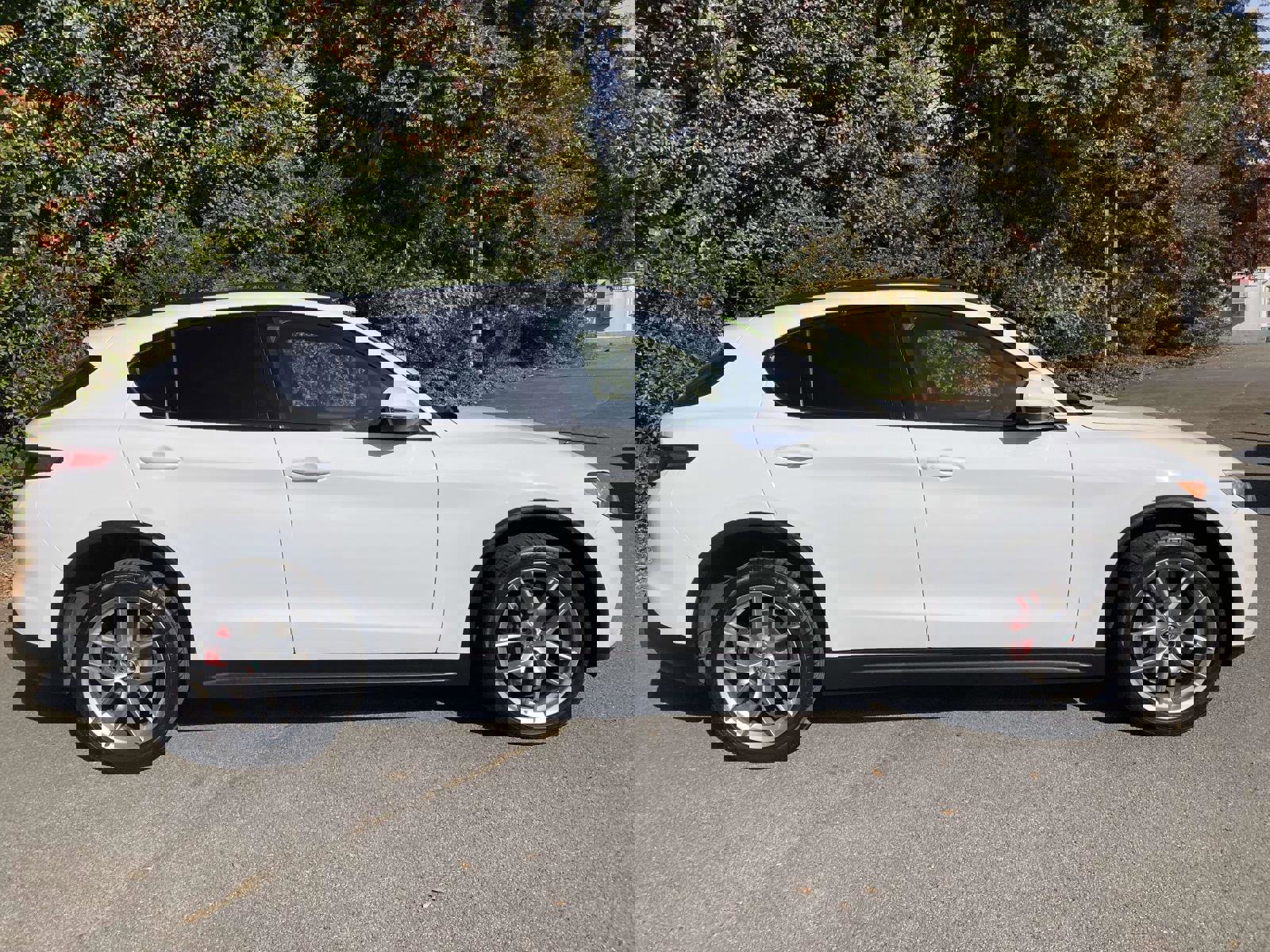 Used 2018 Alfa Romeo Stelvio Ti Sport image 2