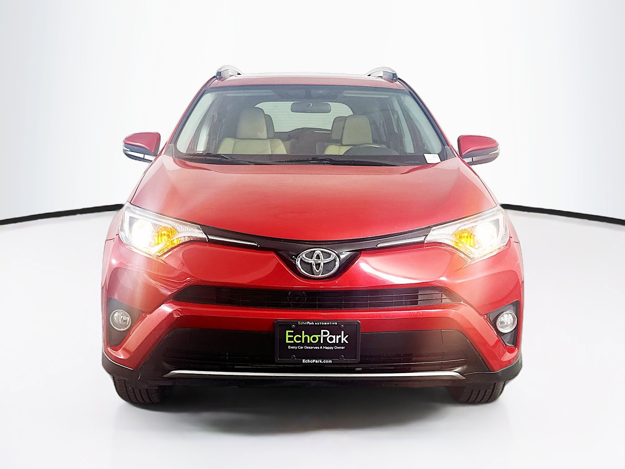 Used 2016 Toyota RAV4 XLE FWD image 2