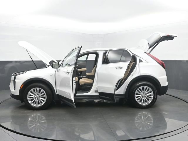 Used 2024 Cadillac XT4 Luxury w/ Cold Weather Package AWD/4WD image 71