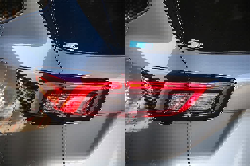 Used 2024 Ford Escape ST-Line w/ Cold Weather Package image 9