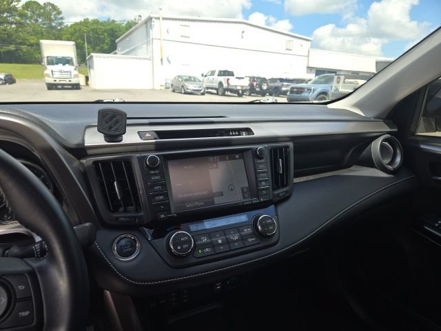 Used 2017 Toyota RAV4 Limited FWD image 6
