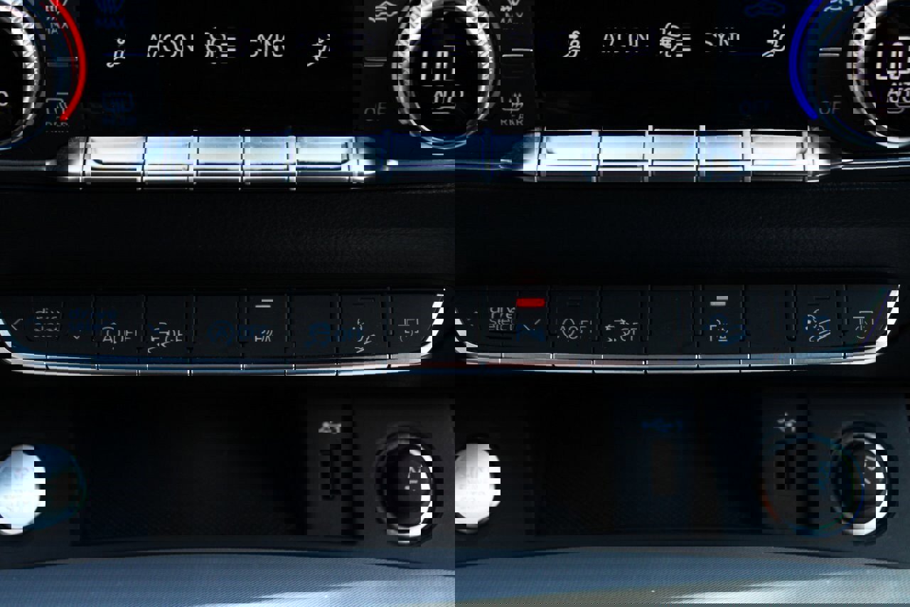 Used 2025 Audi Q5 2.0T Premium image 22