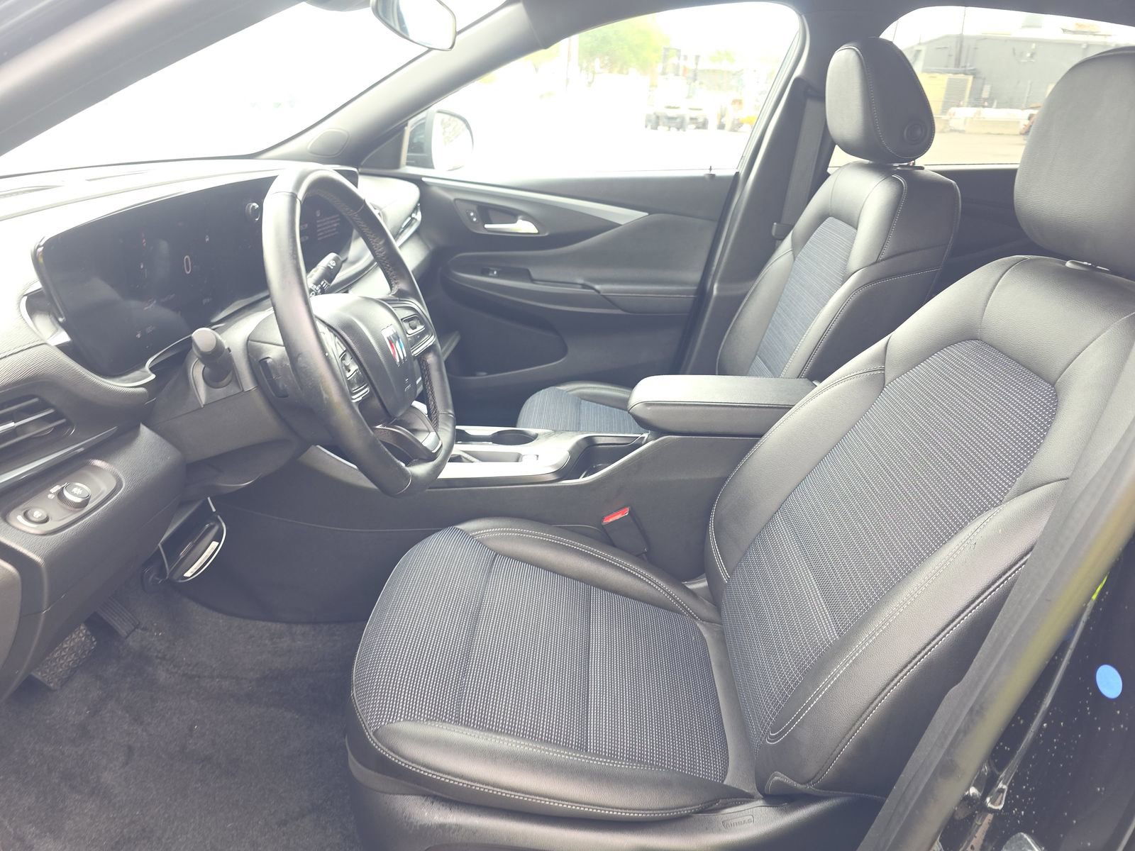 Used 2025 Buick Envista Preferred w/ Convenience I Package image 14