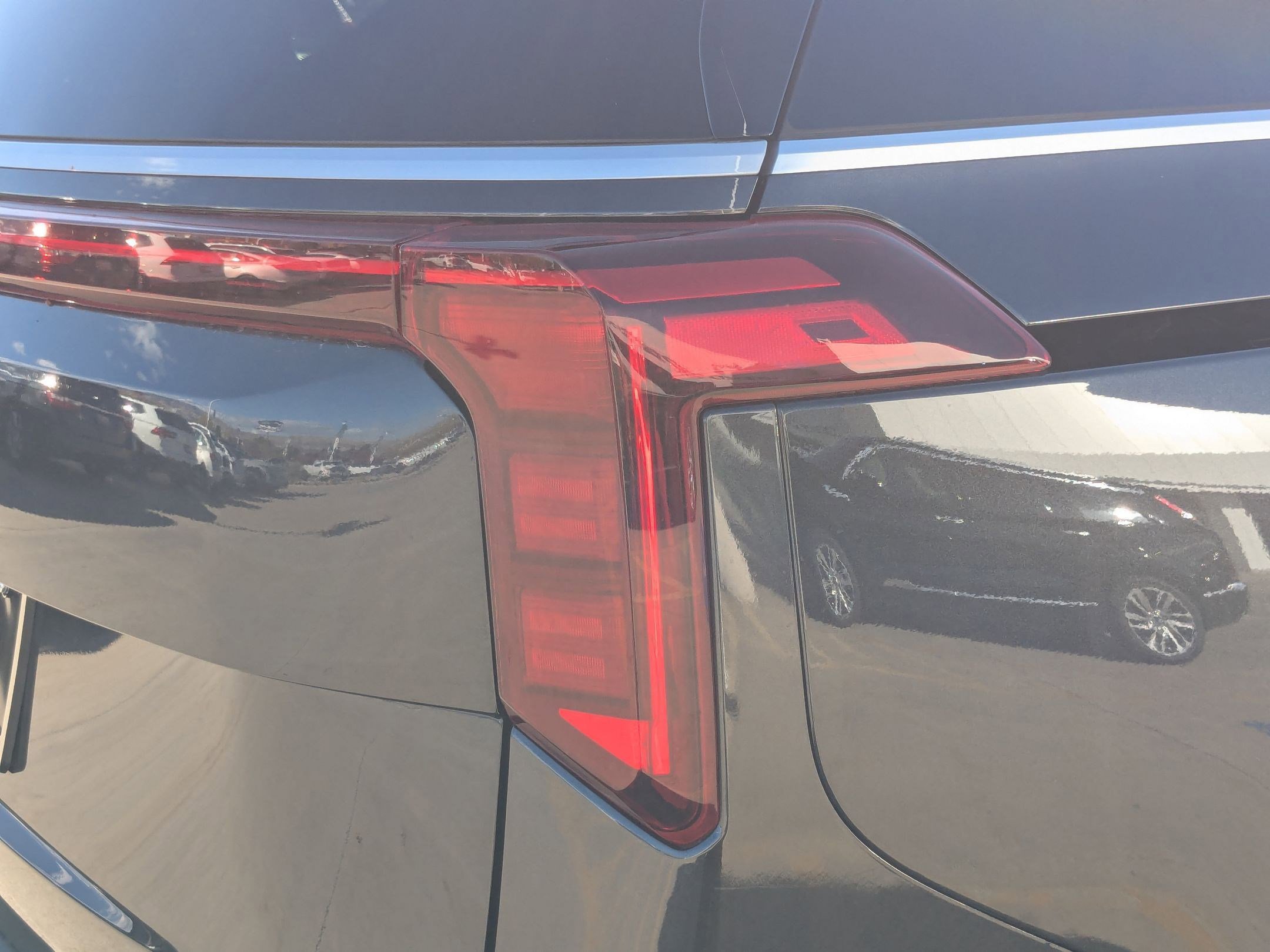 Certified 2025 Kia Carnival LX image 12