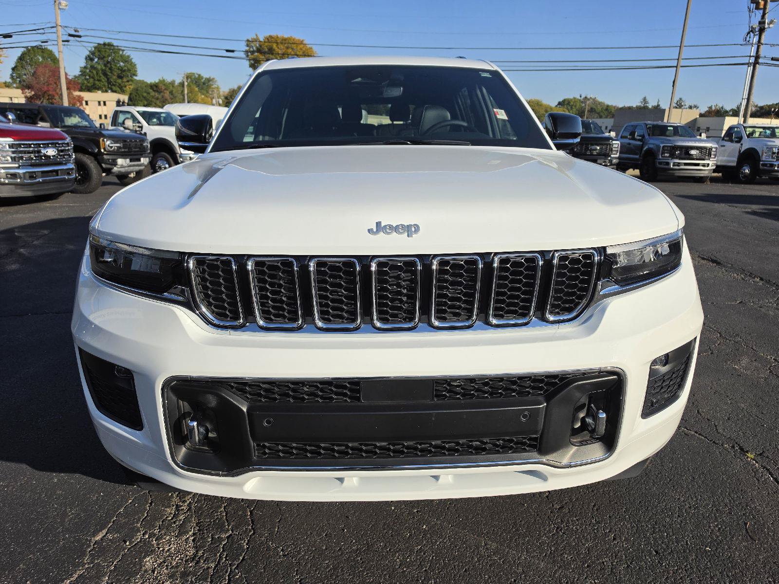 Used 2024 Jeep Grand Cherokee L Overland AWD/4WD image 5