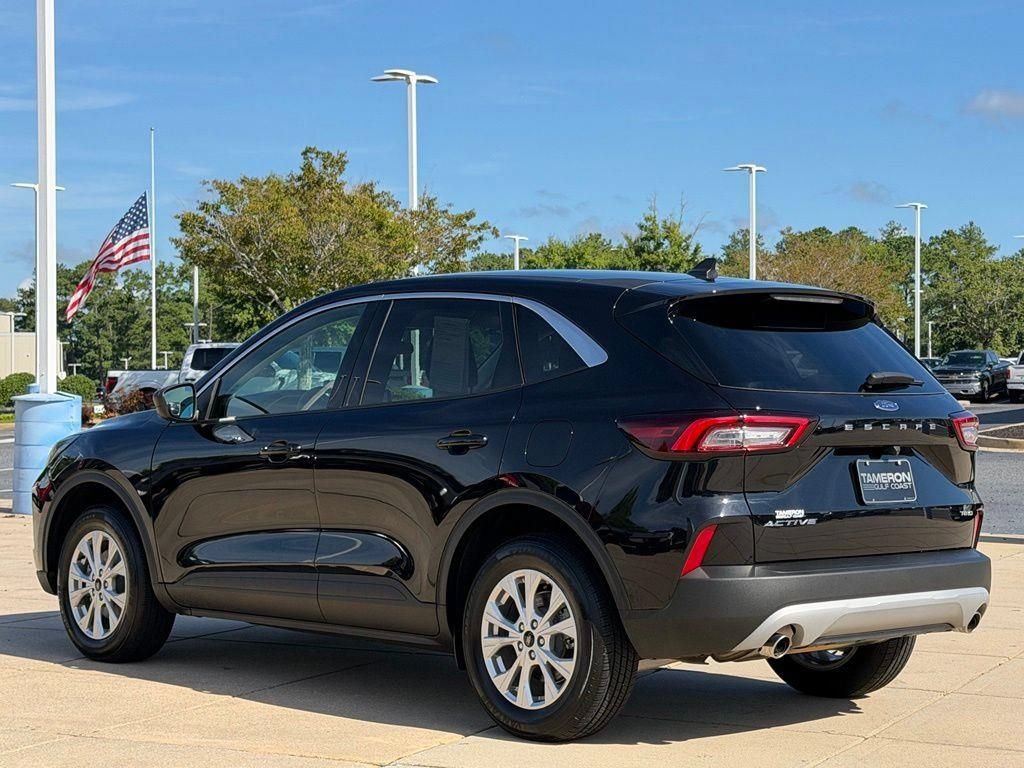 Used 2024 Ford Escape Active AWD/4WD image 7