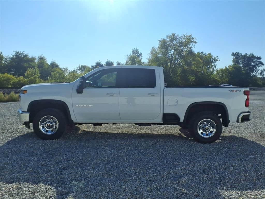 Used 2022 Chevrolet Silverado 3500 LT w/ Convenience Package AWD/4WD image 8