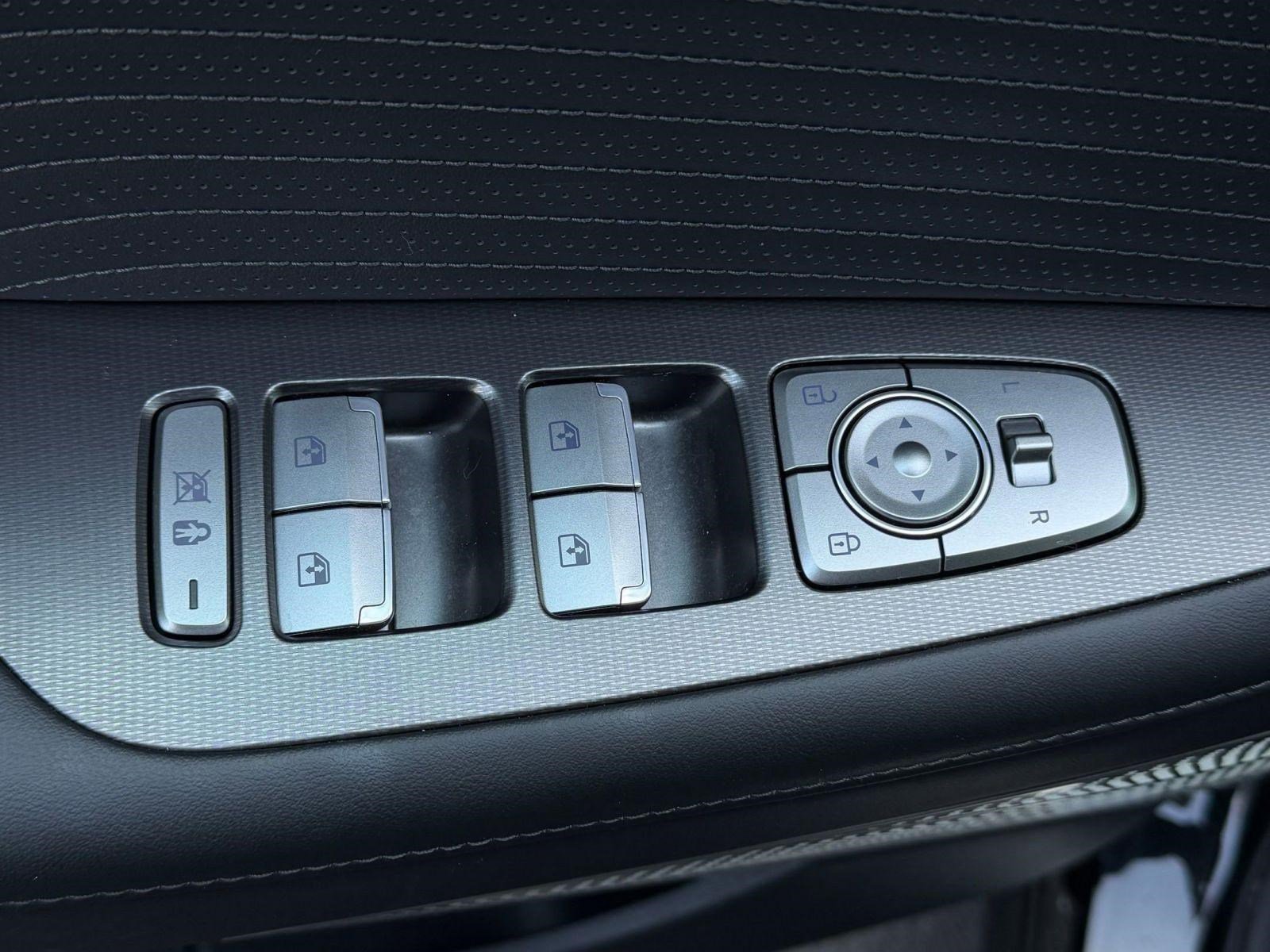 Used 2024 Hyundai Palisade Calligraphy image 22