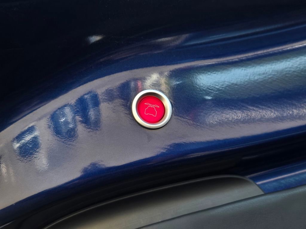 Used 2023 Tesla Model X image 19