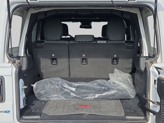 Used 2024 Jeep Wrangler Unlimited Sahara image 9