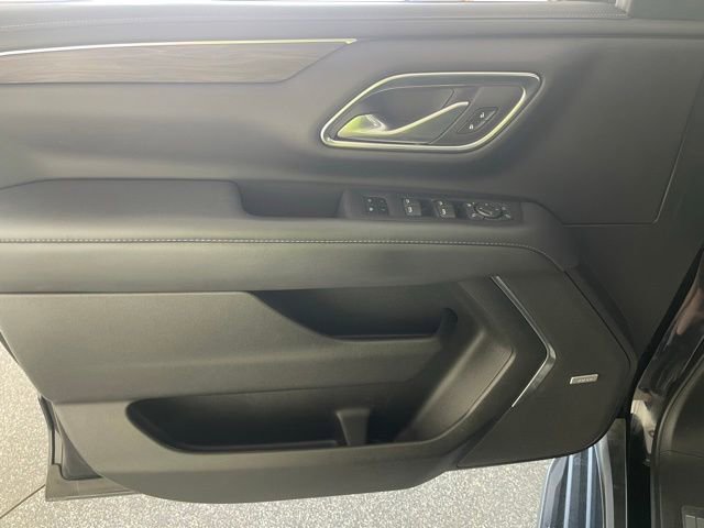 Used 2023 Chevrolet Suburban LT w/ LT Signature Plus Package AWD/4WD image 35