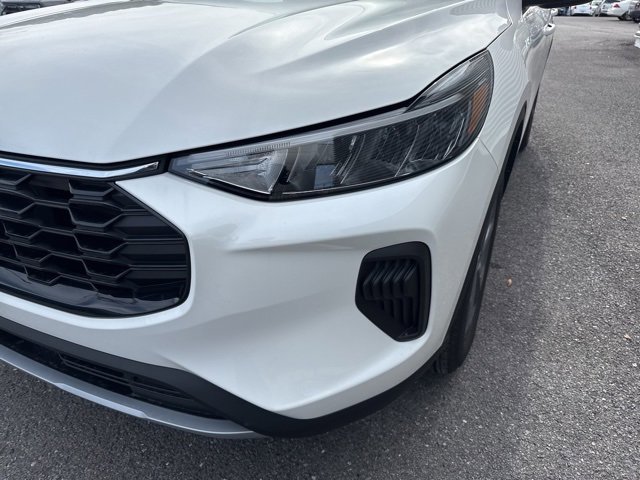 New 2025 Ford Escape ST-Line w/ Equipment Group 301A image 9