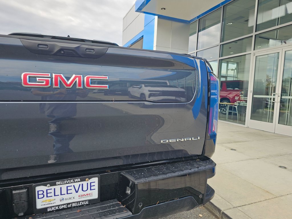 Used 2026 GMC Sierra EV Denali AWD/4WD image 17