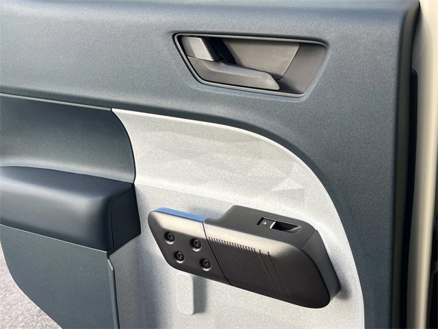 New 2025 Ford Maverick XLT w/ XLT Luxury Package image 18