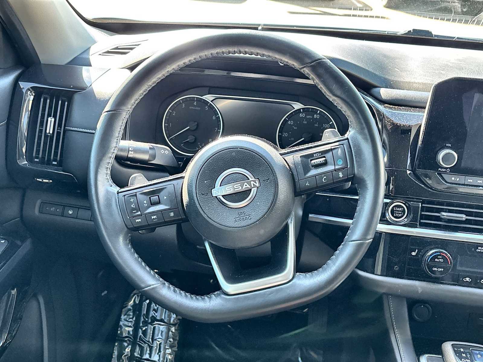 Used 2022 Nissan Pathfinder SV image 21