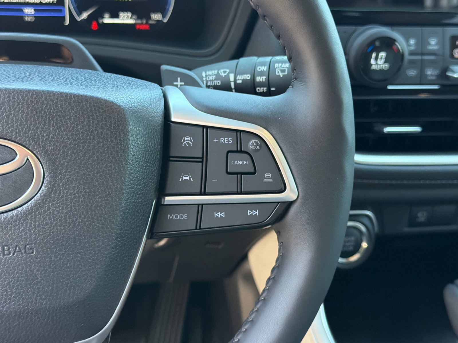 Used 2026 Toyota Grand Highlander AWD image 27