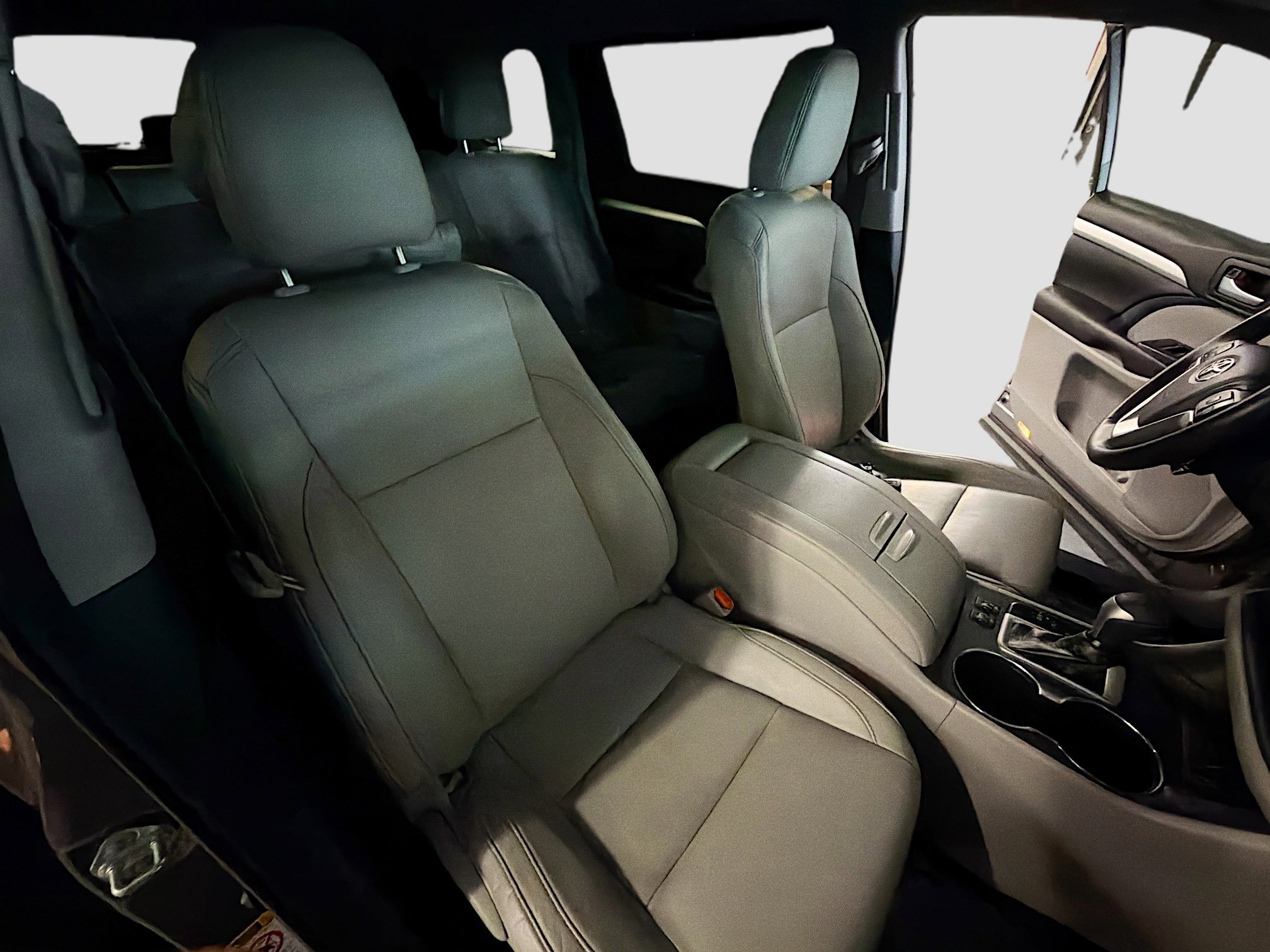 Used 2016 Toyota Highlander XLE AWD/4WD image 34