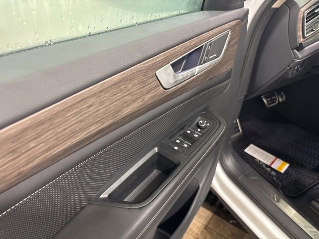 New 2026 Volkswagen Atlas SEL Premium R-Line image 5