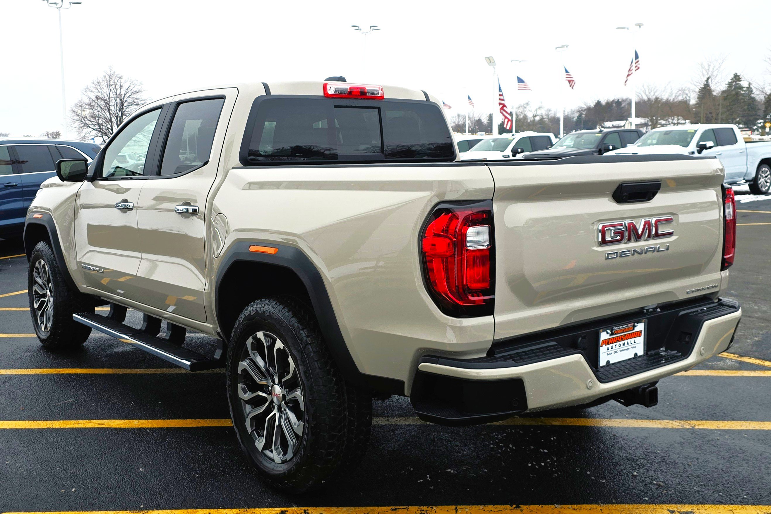 New 2026 GMC Canyon Denali image 6